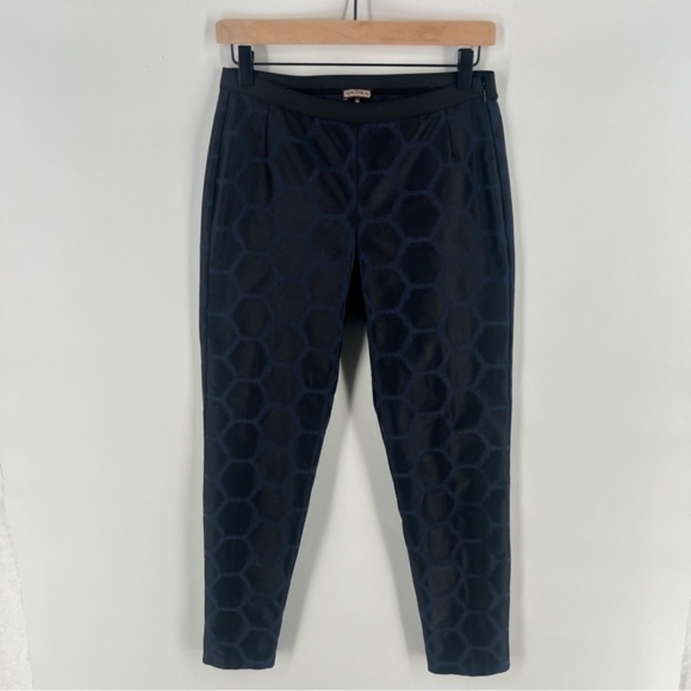 Maliparmi Hexagon Print Blue Black High Rise Side Zip Crop Slim Leg Pant‎